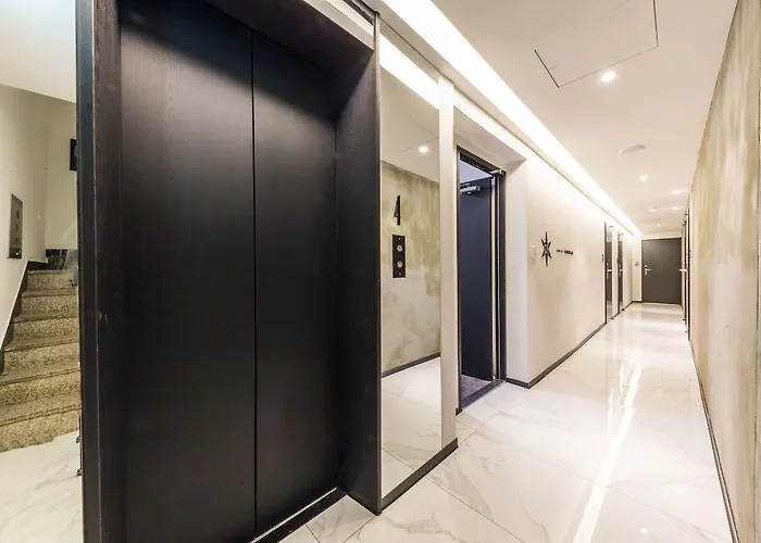 Hotel Forestar Sinchon 2*
