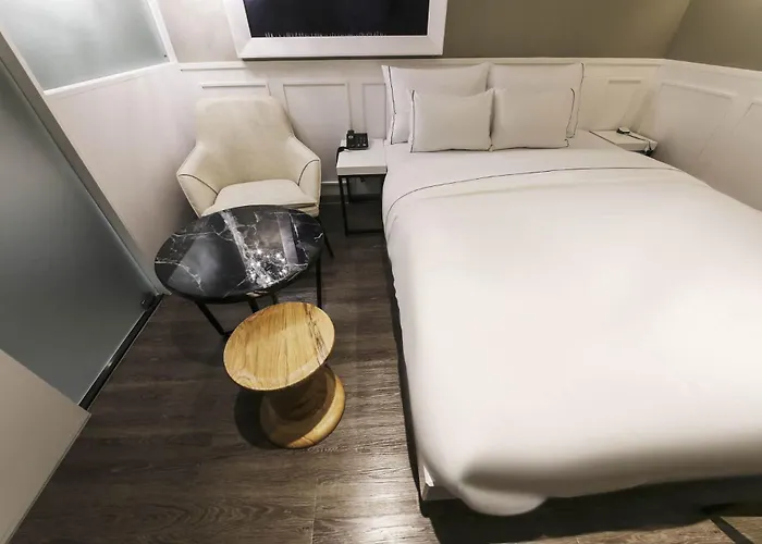 Forestar Sinchon Hotel Seoul