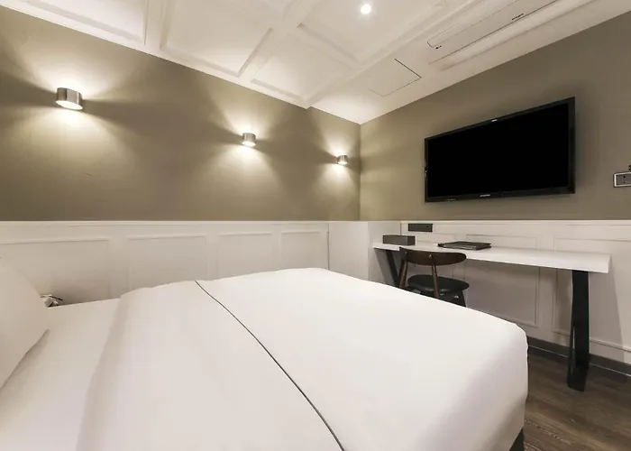 Hotel Forestar Sinchon 2*