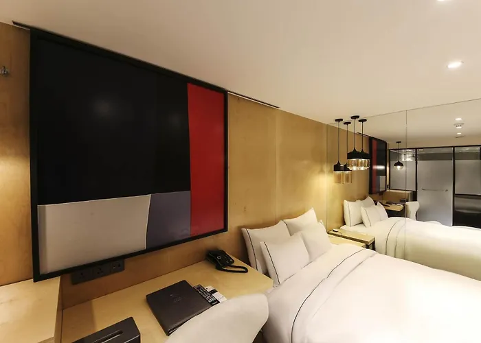 Forestar Sinchon Hotel