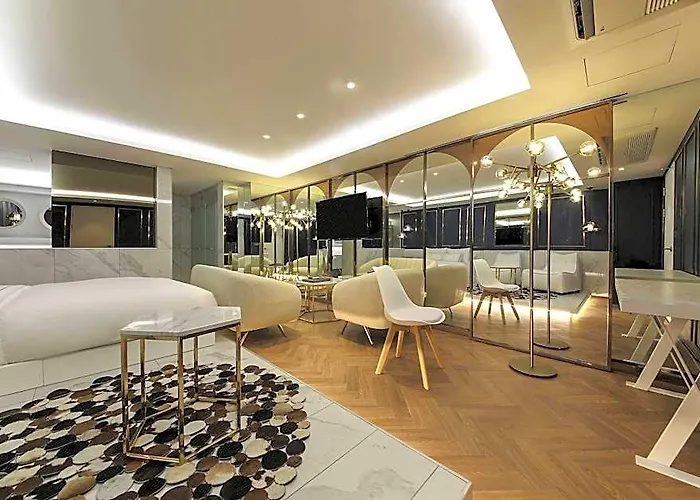 Forestar Sinchon Hotel 2*